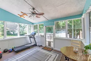 425 Regency Dr, Charlotte, NC 28211 - Photo 31