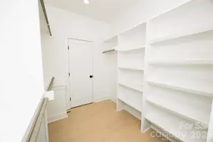 221 Woodsborough Pl, Raleigh, NC 27601 - Photo 17
