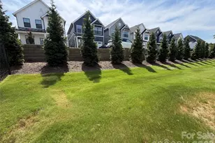 221 Woodsborough Pl, Raleigh, NC 27601 - Photo 33