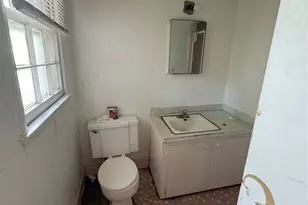 5427 Kildare Dr, Charlotte, NC 28215 - Photo 21