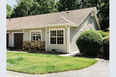 357 Laurel Park Place, Hendersonville, NC 28791 - Photo 1