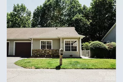 357 Laurel Park Place, Hendersonville, NC 28791 - Photo 19