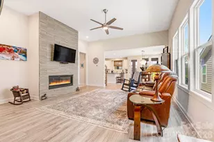 6601 Good News Dr, Charlotte, NC 28215 - Photo 7