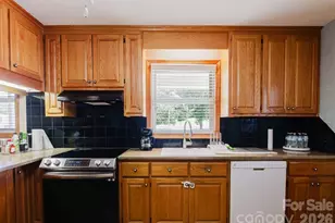 32497 Guard Rd, Albemarle, NC 28001 - Photo 11