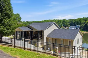2640 Sadler Rd, Charlotte, NC 28278 - Photo 3