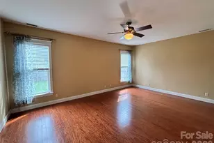 1408 Kenton Ln, Asheville, NC 28803 - Photo 15