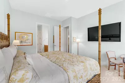 8025 Brookbank Drive, Charlotte, NC 28269 - Photo 27