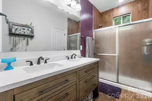329 W F St, Newton, NC 28658 - Photo 17