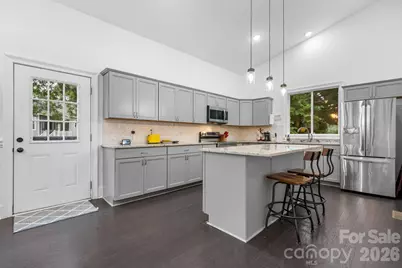 329 W F Street, Newton, NC 28658 - Photo 7
