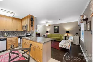 114 Ashleigh Ct, Fort Mill, SC 29715 - Photo 5