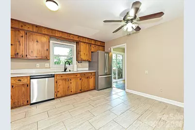 6947 Woodstock Drive, Charlotte, NC 28210 - Photo 13