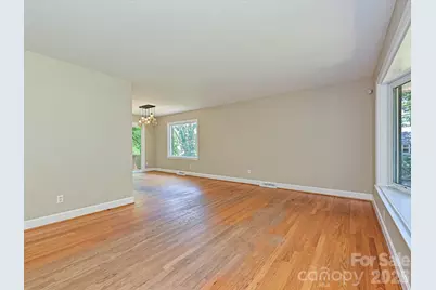 6947 Woodstock Drive, Charlotte, NC 28210 - Photo 5