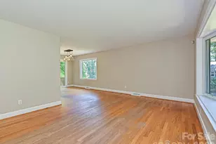 6947 Woodstock Dr, Charlotte, NC 28210 - Photo 5