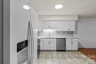 6740 Constitution Ln, Charlotte, NC 28210 - Photo 17