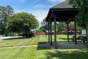 100 N Ferncliff Dr, Mount Holly, NC 28120 - Photo 19