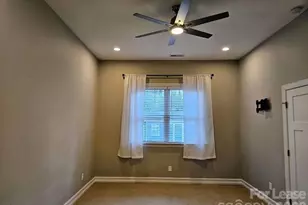 1016 Condon St, Charlotte, NC 28216 - Photo 9