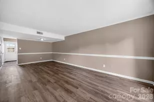 7915 Oak Meadow Ct, Charlotte, NC 28210 - Photo 5