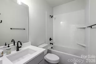 1451 Haywood Ct, Charlotte, NC 28205 - Photo 37
