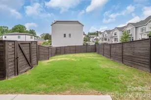 1451 Haywood Ct, Charlotte, NC 28205 - Photo 39