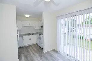 7981 Shady Oak Trail, Charlotte, NC 28210 - Photo 5