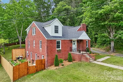 111 Bennett Street, Burnsville, NC 28714 - Photo 1