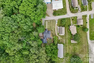111 Bennett St, Burnsville, NC 28714 - Photo 41