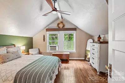 111 Bennett Street, Burnsville, NC 28714 - Photo 17