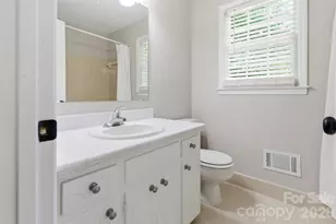 6742 Wild Turkey Ln, Charlotte, NC 28214 - Photo 21