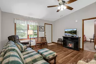 182 Resada Dr, Brevard, NC 28712 - Photo 3
