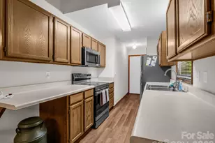 182 Resada Dr, Brevard, NC 28712 - Photo 7