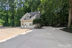 14625 Phillips Rd, Matthews, NC 28105 - Photo 3
