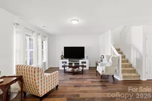 6720 Cypress Tree Ln, Charlotte, NC 28215 - Photo 5