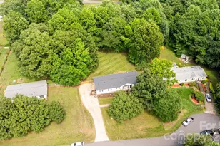 127 Whitewater Ln, Mooresville, NC 28115 - Photo 41