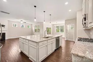 2521 Surveyor General Dr, Waxhaw, NC 28173 - Photo 7