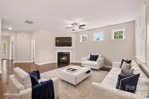 2521 Surveyor General Dr, Waxhaw, NC 28173 - Photo 5