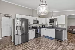 777 Midway Rd, Statesville, NC 28625 - Photo 17