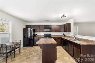 10131 Holly Park Dr, Charlotte, NC 28214 - Photo 15