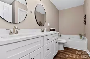 4819 Hopewood Ln, Charlotte, NC 28216 - Photo 29