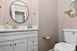 4819 Hopewood Ln, Charlotte, NC 28216 - Photo 9