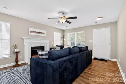 4819 Hopewood Lane, Charlotte, NC 28216 - Photo 7