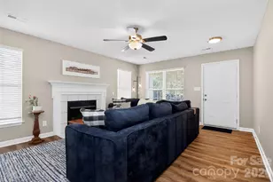 4819 Hopewood Ln, Charlotte, NC 28216 - Photo 7