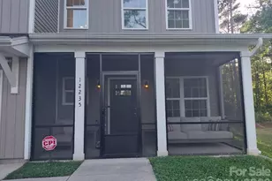 12235 Mallard Ridge Dr, Charlotte, NC 28269 - Photo 1