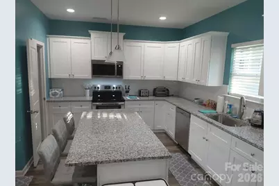12235 Mallard Ridge Drive, Charlotte, NC 28269 - Photo 5