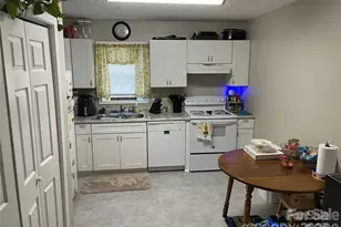 111 Sunset Dr, Clover, SC 29710 - Photo 7