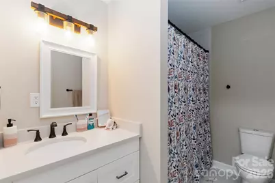 106 Robinson Avenue, Mount Holly, NC 28120 - Photo 5