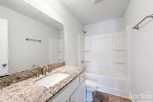 4034 Rosfield Dr, Charlotte, NC 28214 - Photo 15