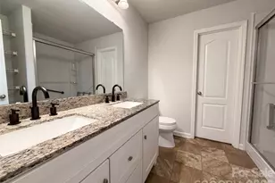 4034 Rosfield Dr, Charlotte, NC 28214 - Photo 13