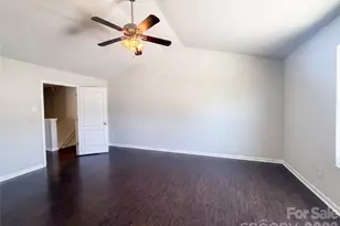 4034 Rosfield Dr, Charlotte, NC 28214 - Photo 9
