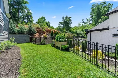 5046 Woodwinds Drive NE, Hickory, NC 28601 - Photo 45
