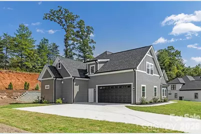 5046 Woodwinds Drive NE, Hickory, NC 28601 - Photo 3